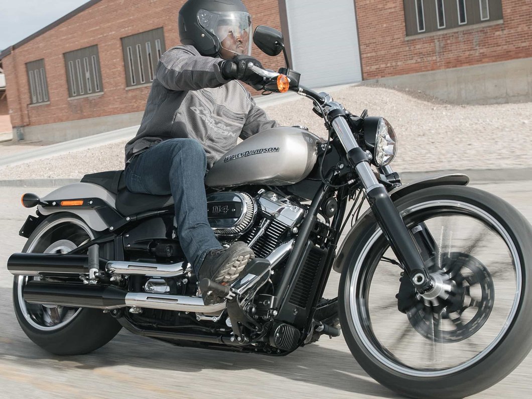 2018 Breakout | Harley-Davidson USA
