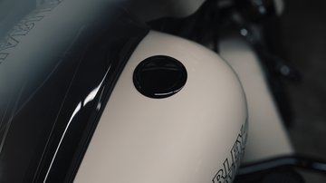 Detailní záběr víčka nádrže motocyklu Street Glide ST