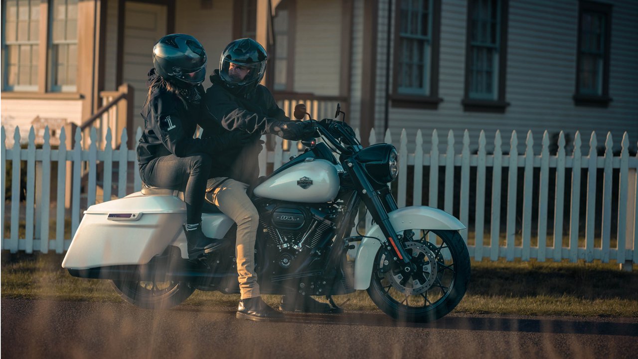 Road King Special Motorrad – Bilder 