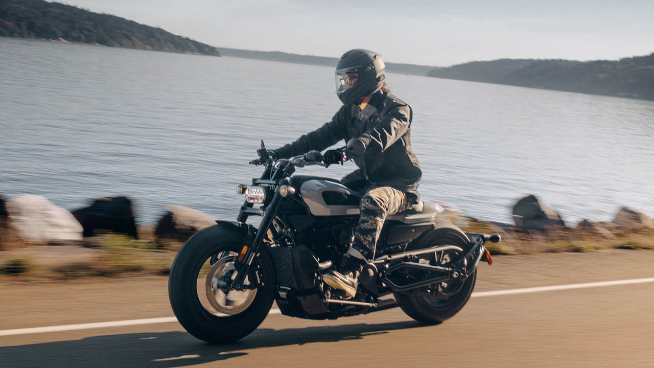 Sportster S motosiklet bilgi-eğlence sistemi yakın çekimi