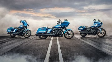 Fast Johnnie motosikletin boya setinin güzelliğini yansıtan fotoğraf