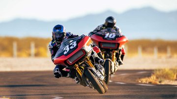 King of the Baggers motorcycle racing on track