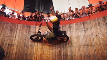 The Ives Brothers defy gravity as they ride the Wall of Death.