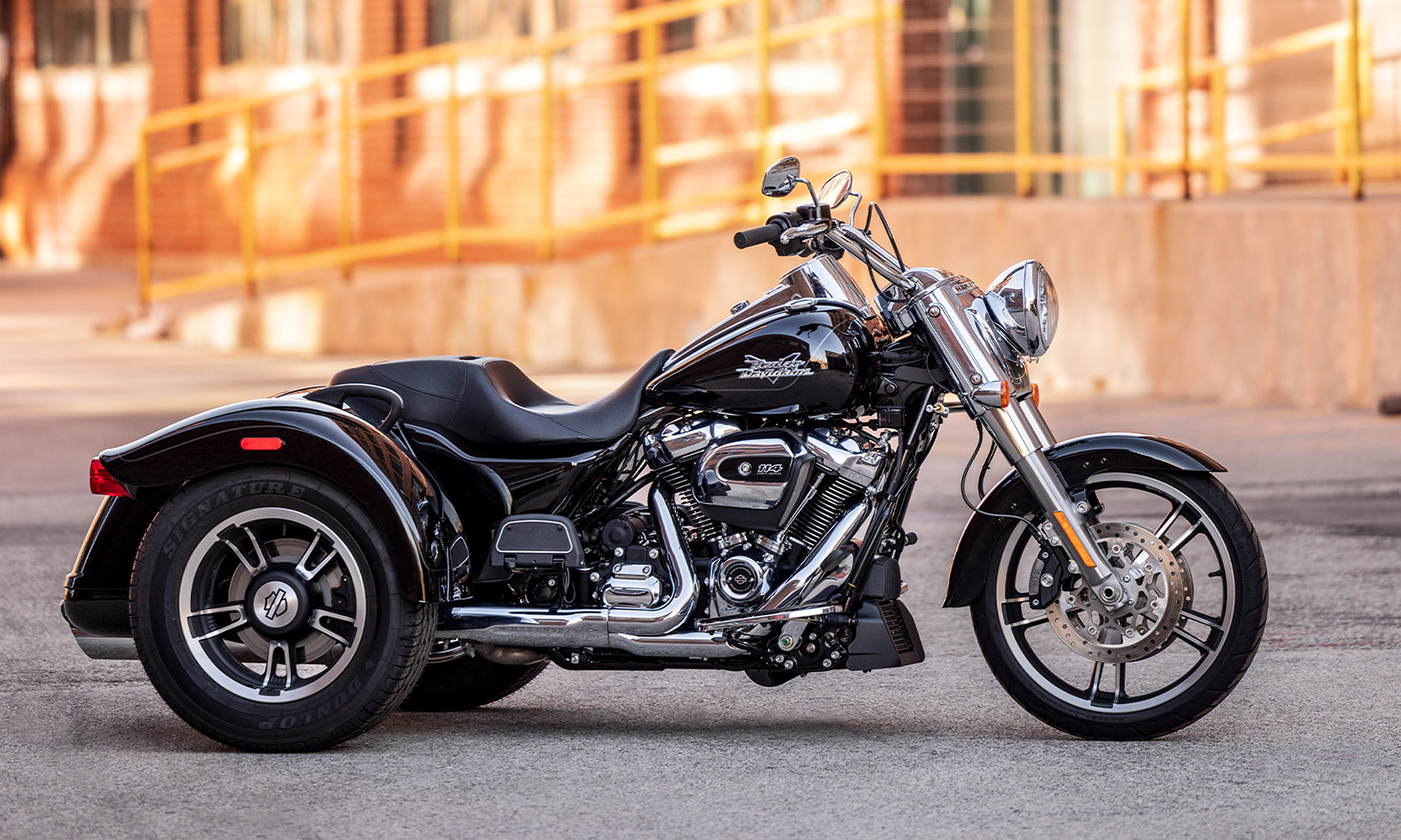 HARLEY-DAVIDSON harman/kardon ハーレートライク 2026トライク | Harley-Davidson JP