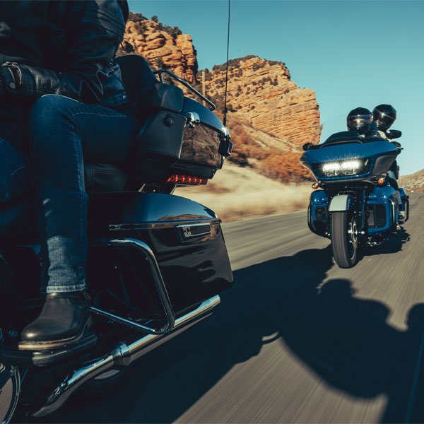 motocicletas percorrendo o sudeste dos EUA
