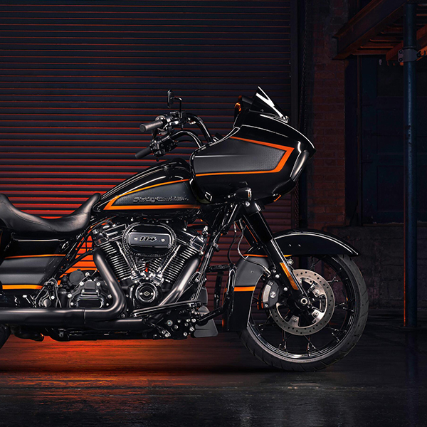 エイペックスファクトリーカスタムペイント | Harley-Davidson JP