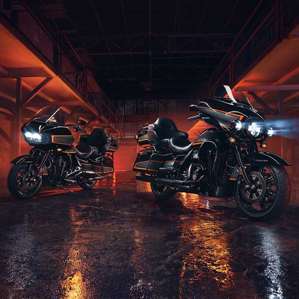 Pintura Apex personalizada mostrada en motocicletas Harley-Davidson
