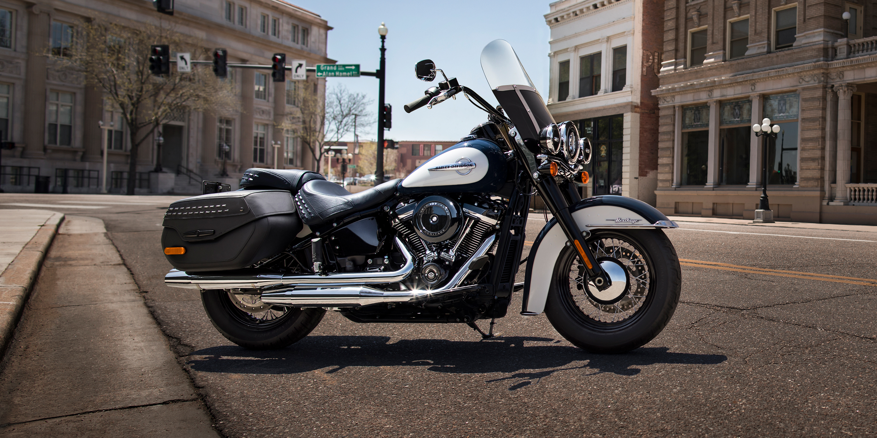 Top Populer Harley Davidson Softail Heritage