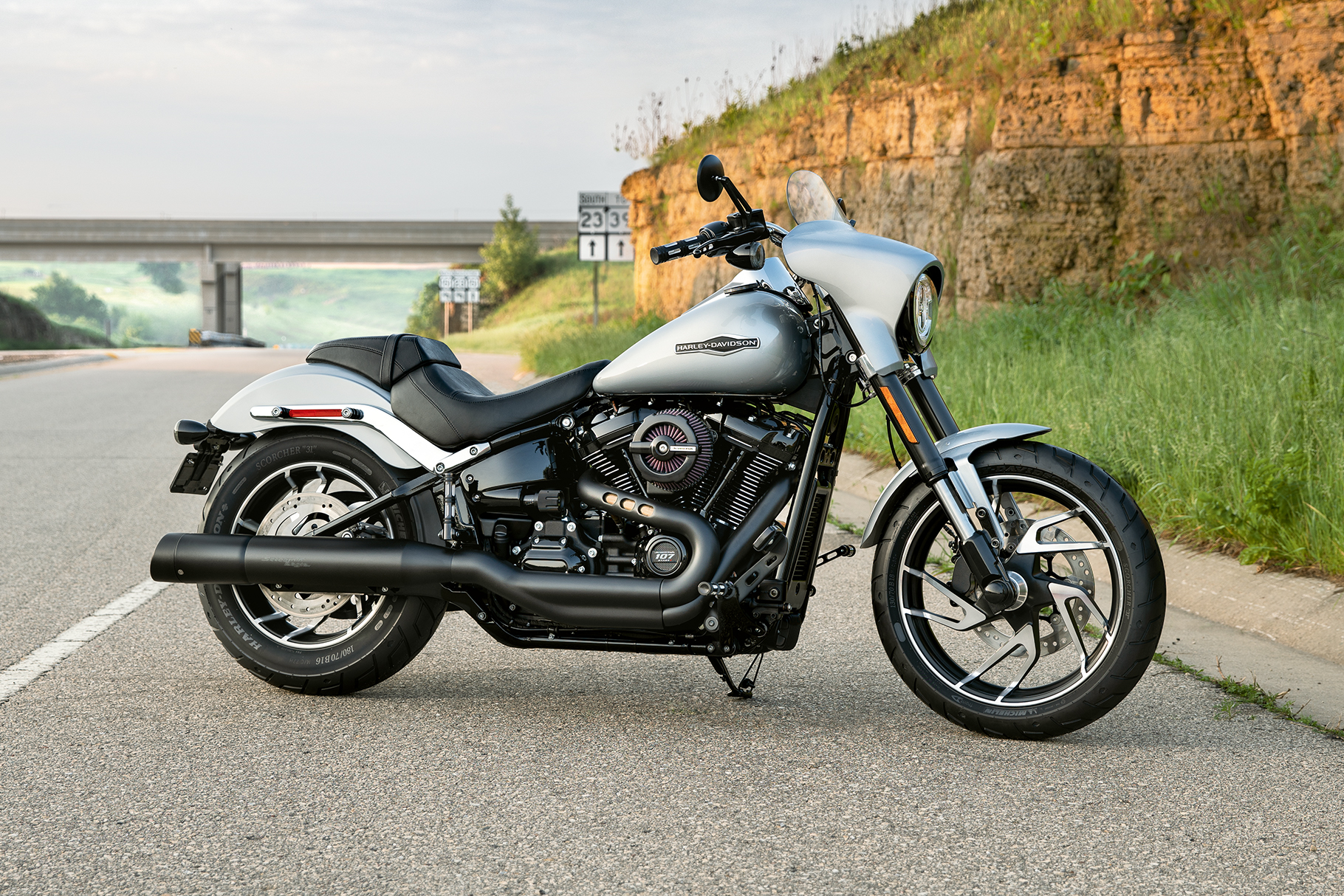 33 Ide 2019 Harley Davidson Sport Glide Accessories