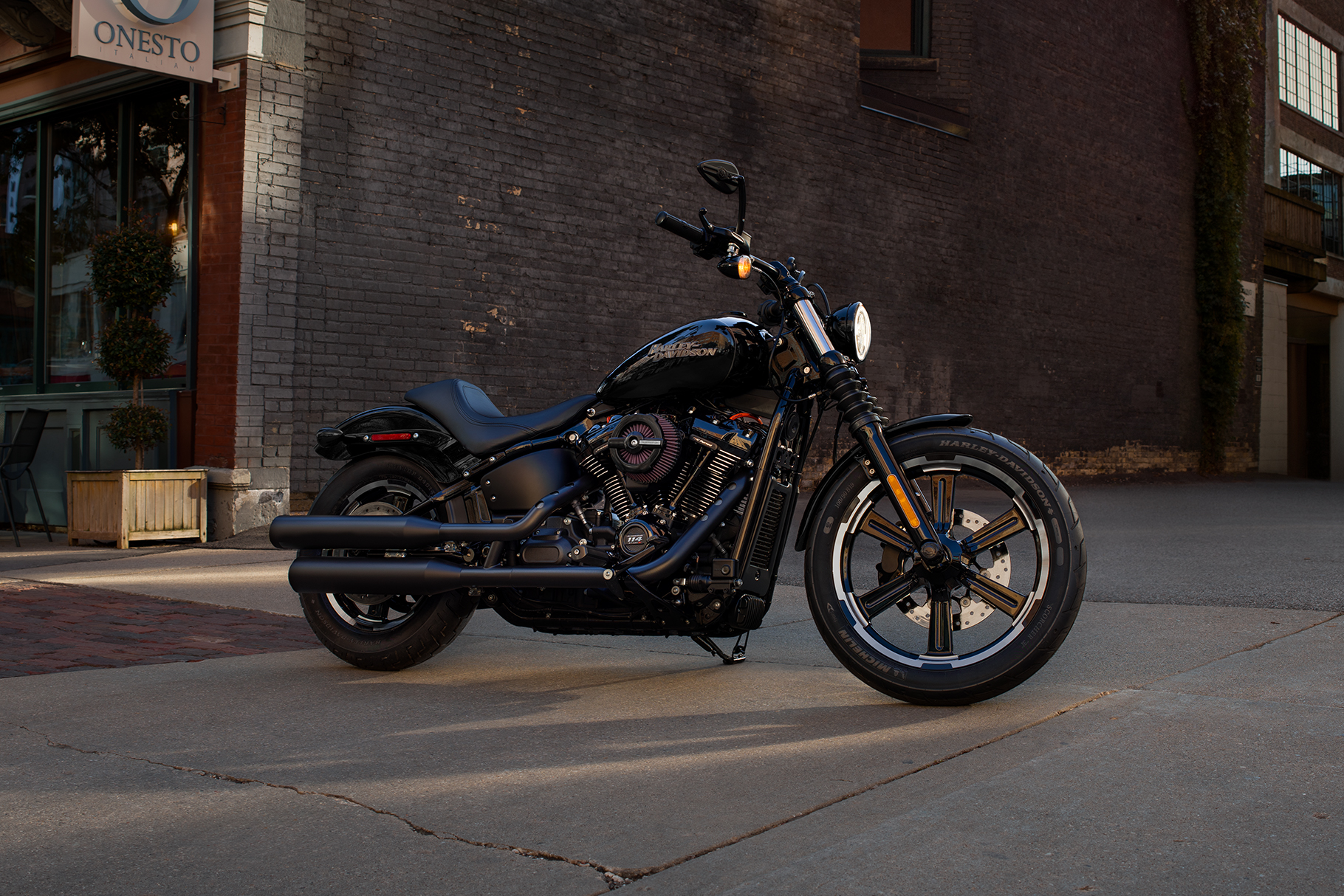 2019 Street Bob Motorcycle  Harley Davidson  USA