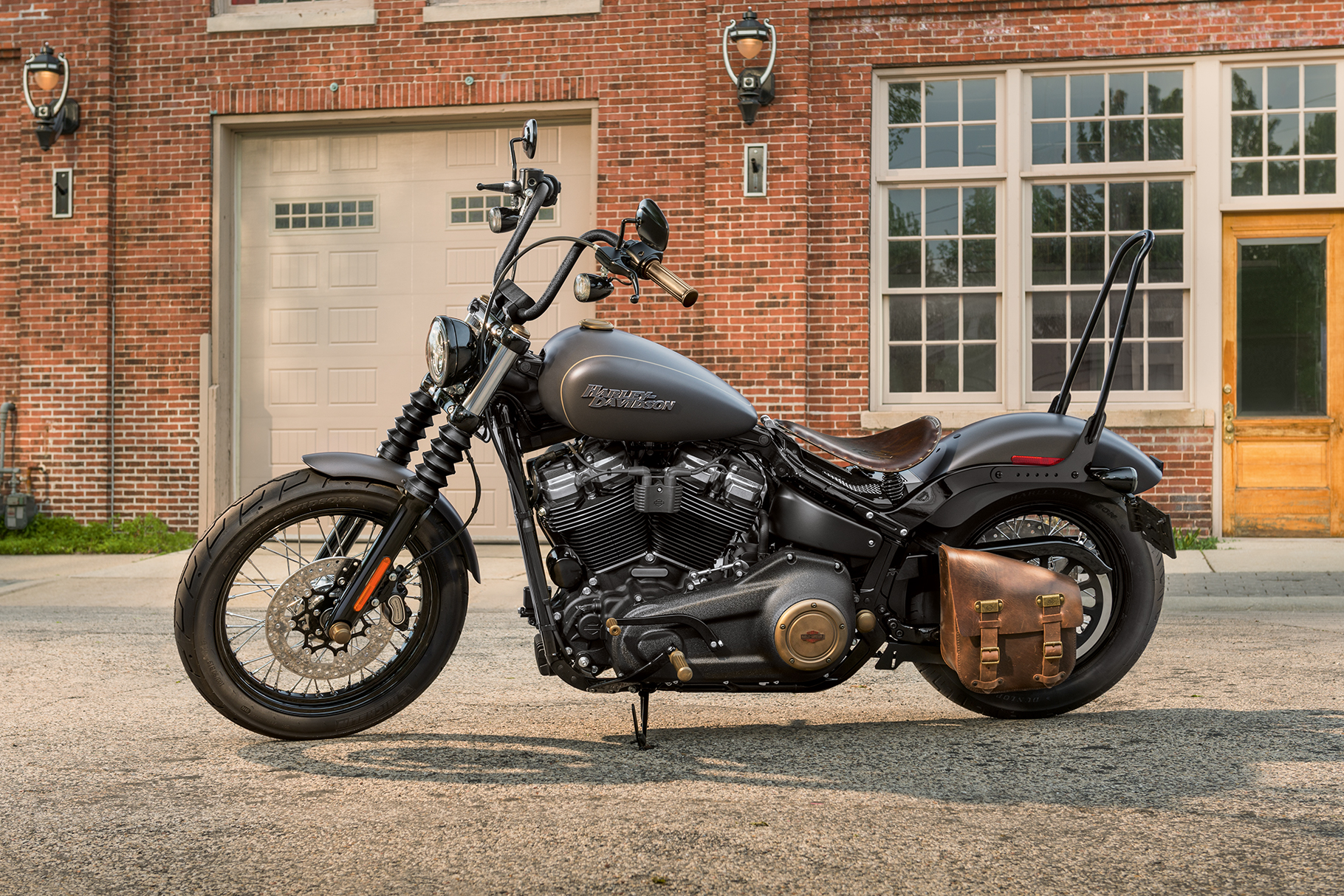 Dyna Street Bob Bobber Umbau Reviewmotors co