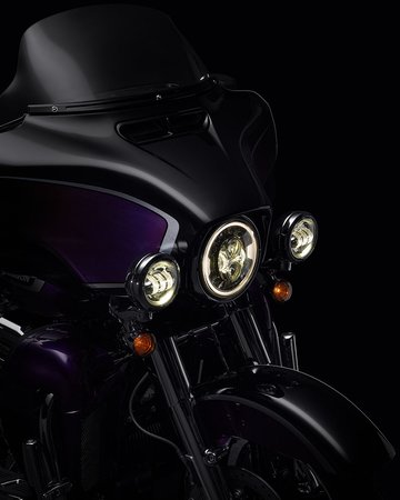 Head light on a CVO Limited motorcycle