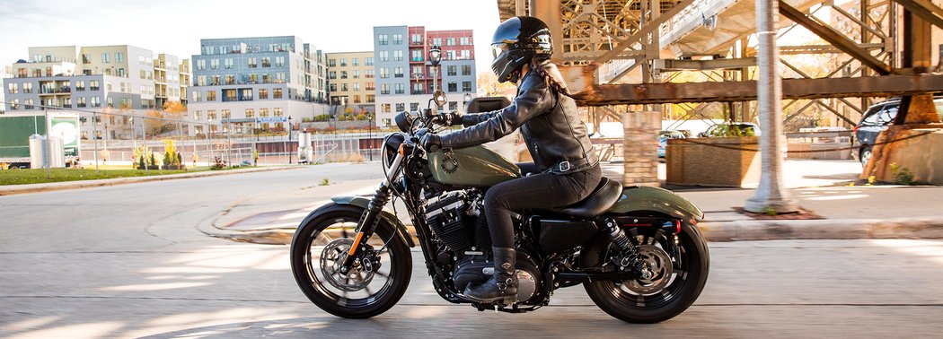 pic 2021 Harley-Davidson Sportster Iron 883 Xl883N 2021 iron 883 motorcycle harley