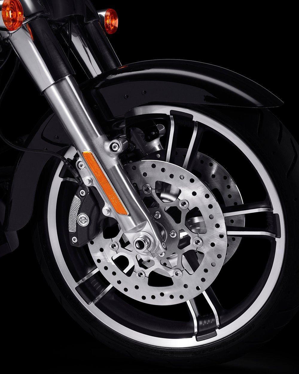 Enforcer Cast Aluminum Wheels on a 2022 Freewheeler motorcycle