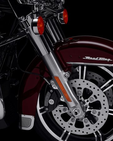 2022 Road King motorcycle with Responsive Suspension