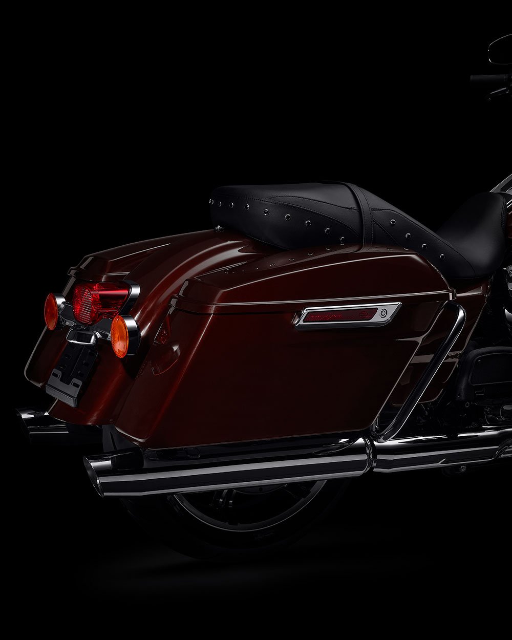 One-Touch Opening Saddlebags on a 2022 Road King motorcycle