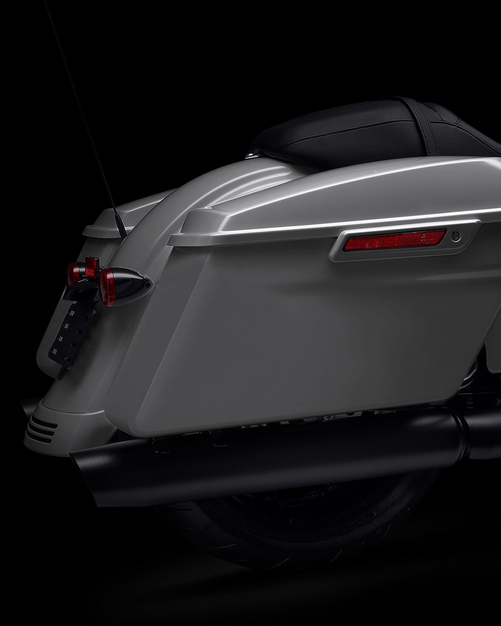 2022款大道滑翔定制版摩托车的边箱