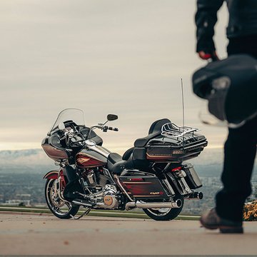 Beauty shot of CVO Road Glide Limited 120th Anniversary  motorcycle
