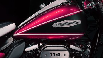 Electra Glide Highway King motorcycle paint selections