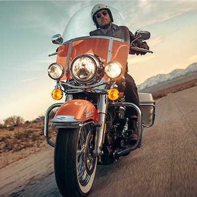 Mejoras de seguridad para el motociclista en la motocicleta Electra Glide Highway King