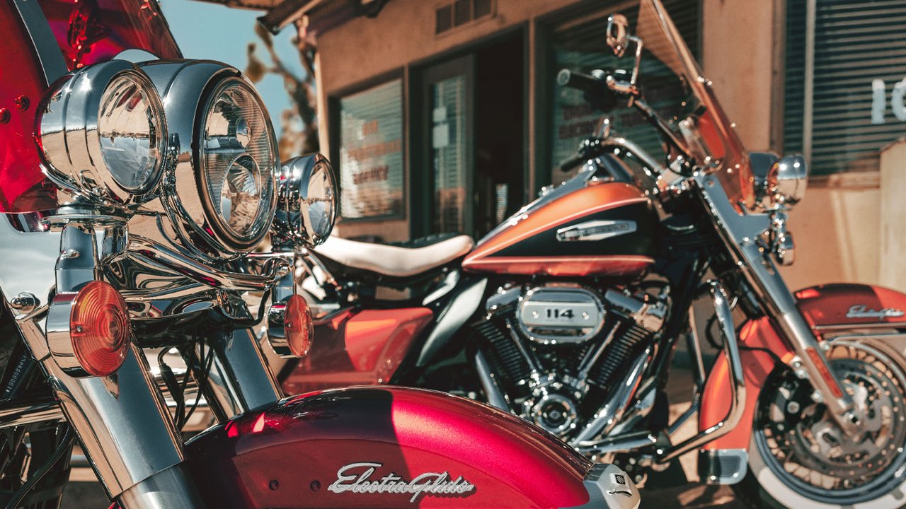 Pièces et accessoires de la motocyclette Electra Glide Highway King