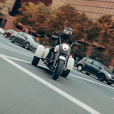 Zdjecie systemów zwiększających bezpieczeństwo jazdy na motocyklu Freewheeler