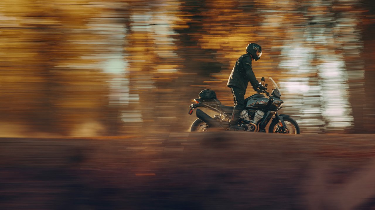 A Pan America 1250 motorkerékpár szépségét bemutató fénykép