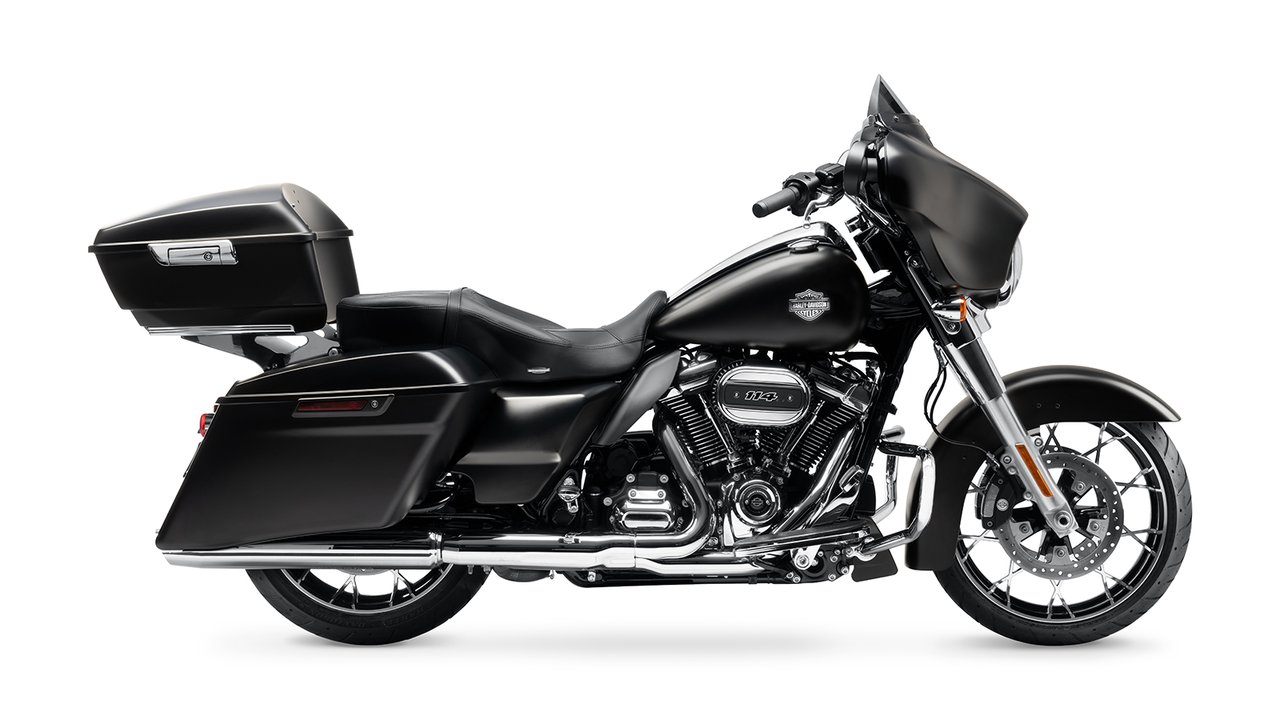 Long-Haul Package Chrom an einer Street Glide Special