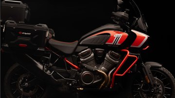 Prezentační snímek motocyklu CVO Pan America