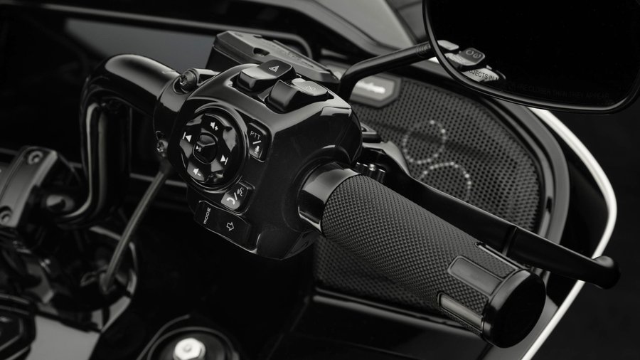 Moto Harley-Davidson CVO Road Glide ST