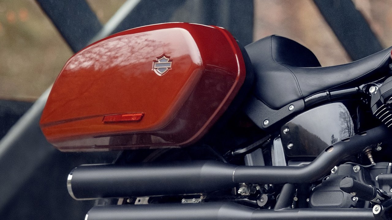 Low Rider ST motosiklet görüntüsü
