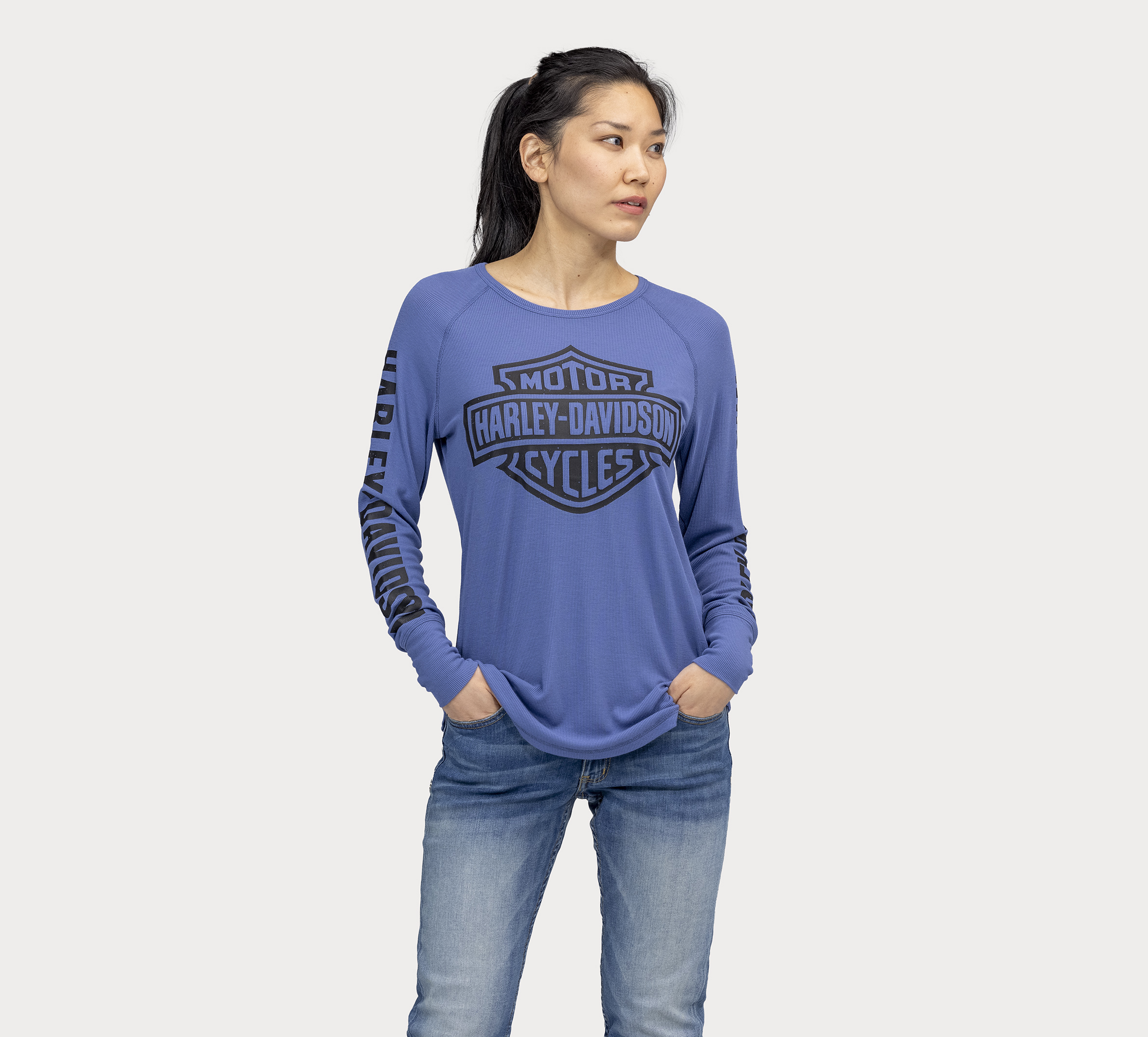 Women's Authentic Bar & Shield Knit Top