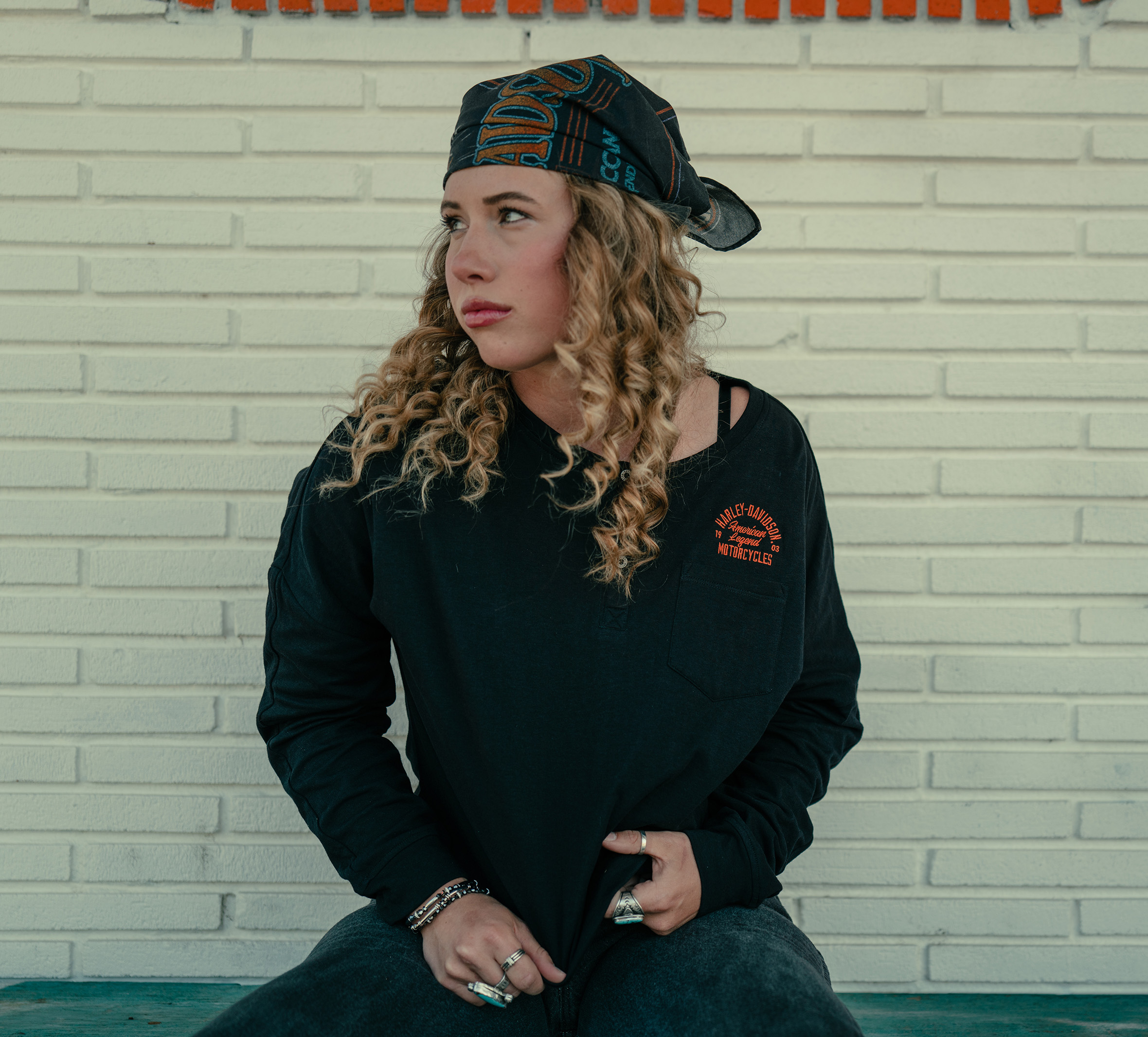 Top Henley Heritage con taschino e maniche lunghe