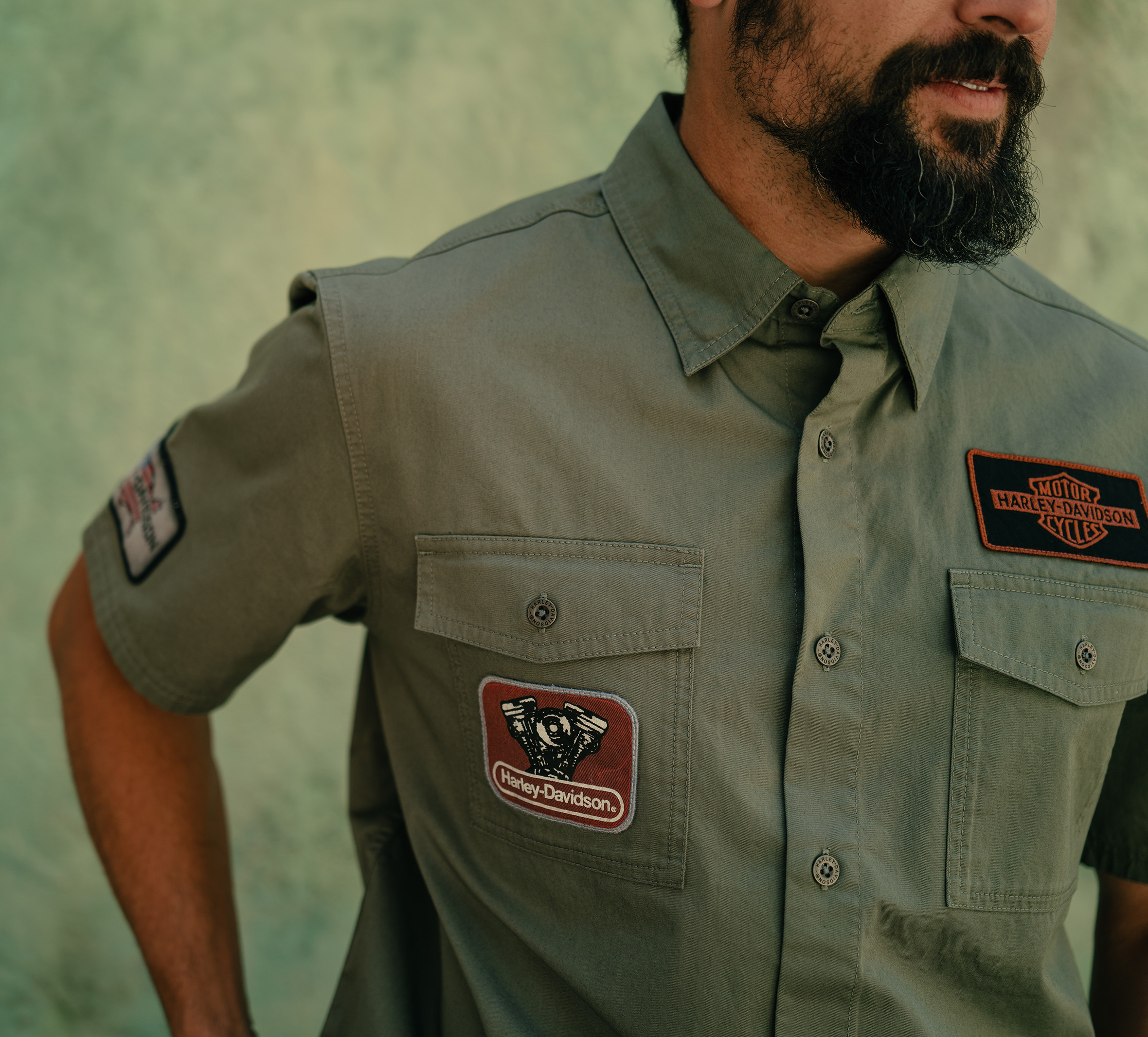 Men's V-Twin Equipped Solid Mechanics Shirt