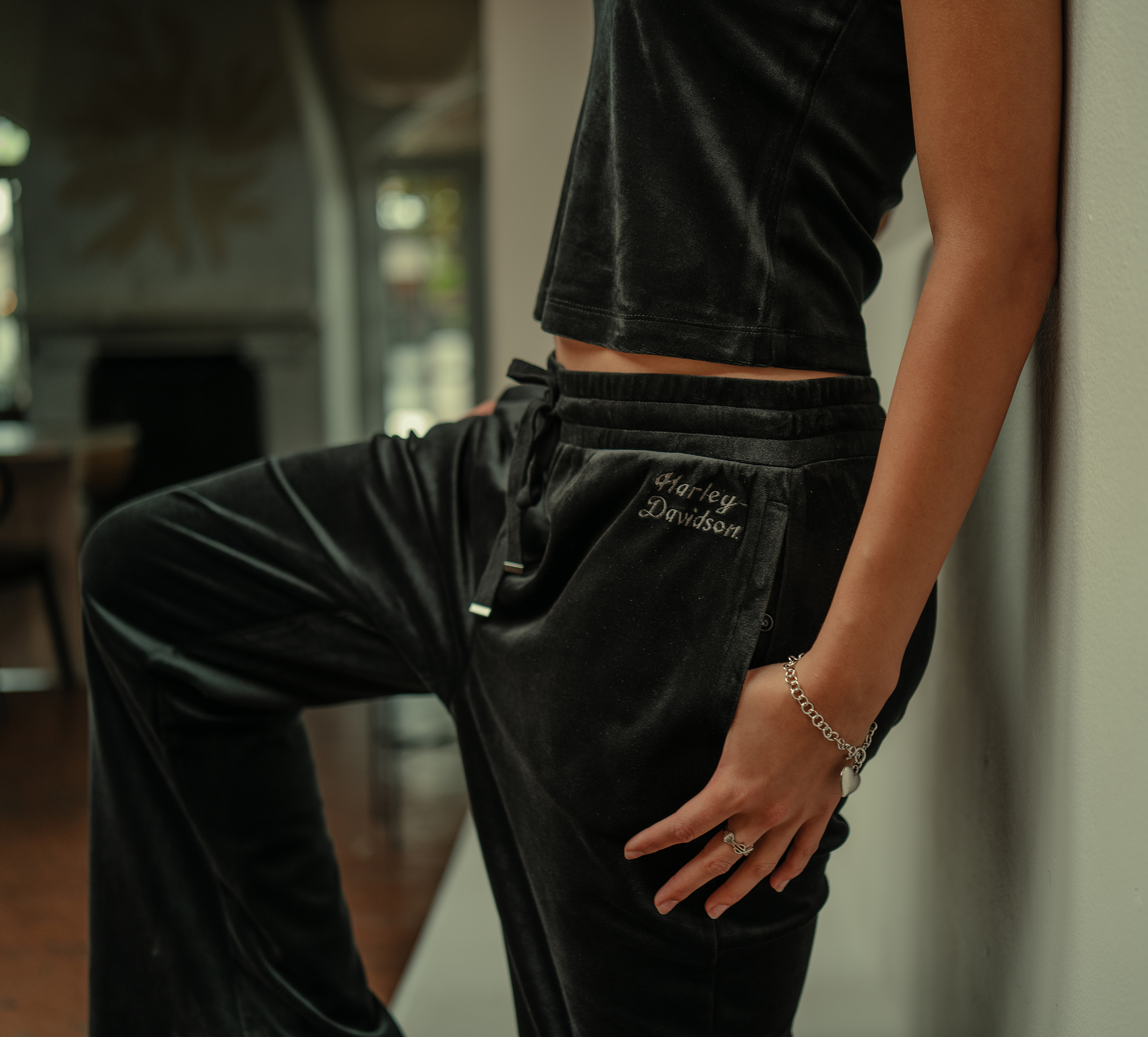 black heritage cargo pants