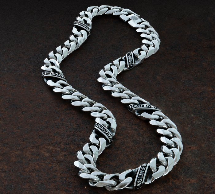 Stayin' Alive Stainless Steel Chain Necklace - Silver