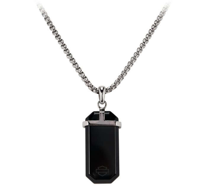 Amulet-style Onyx Pendant with Cable Chain 1
