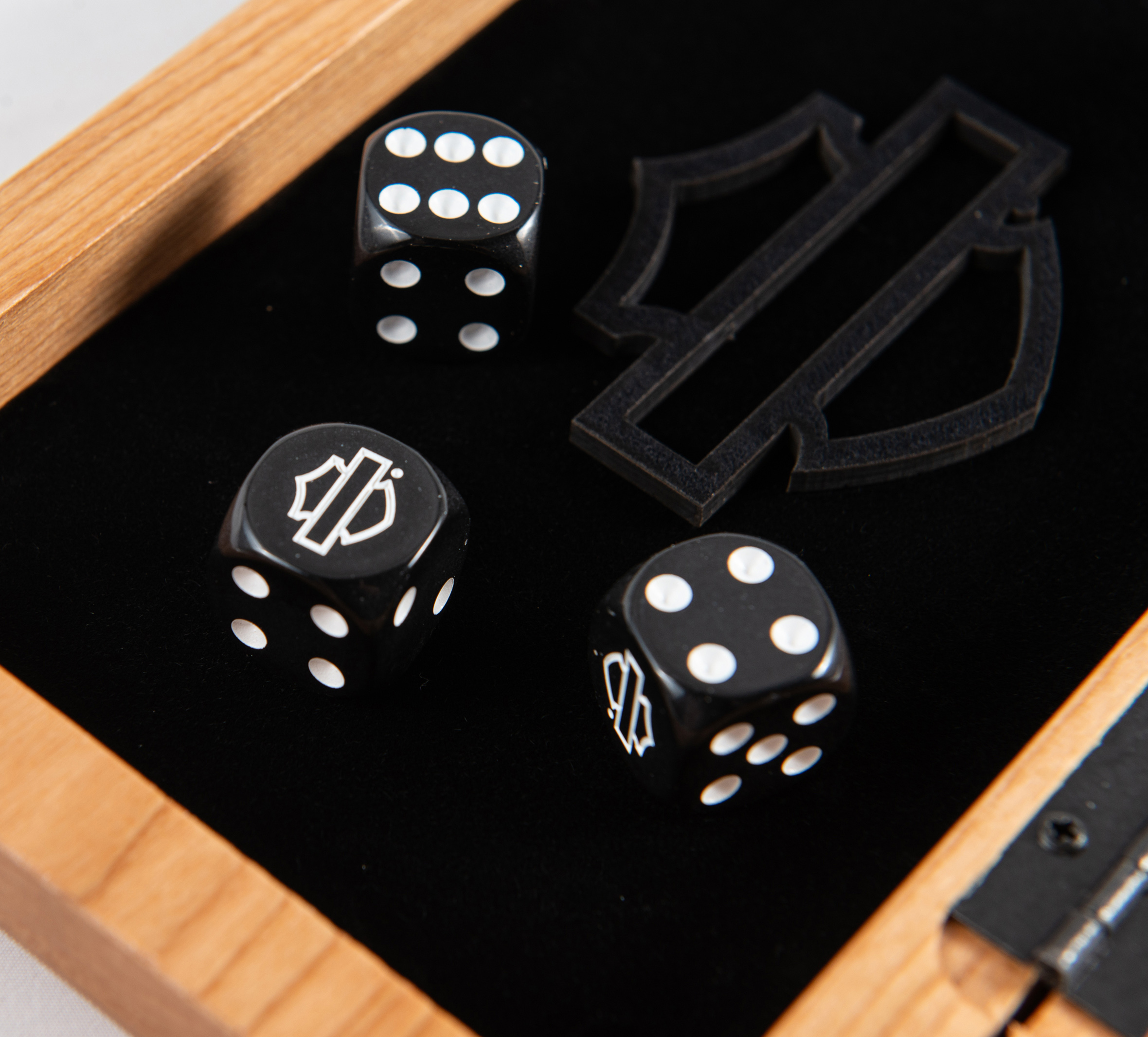 H-D Deluxe 2 in 1 Game Set Double Card Deck / Dice