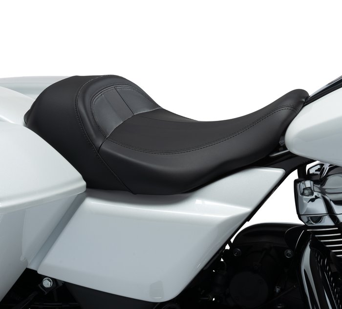 Low-Profile Solo Touring Seat – Smooth 1