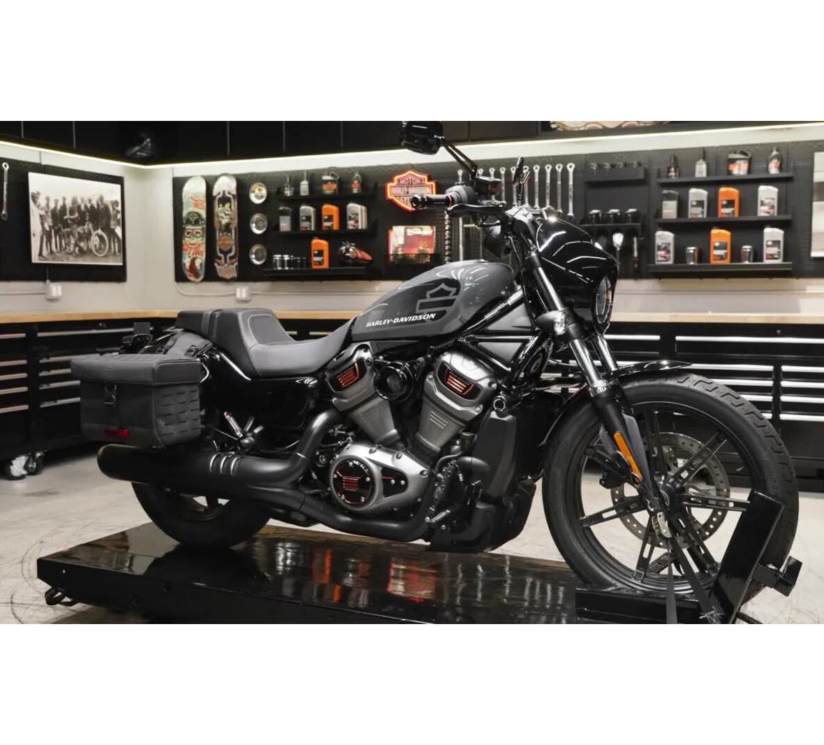 Switchback Touring Seat – U Stitch 52000757 | Harley-Davidson APAC