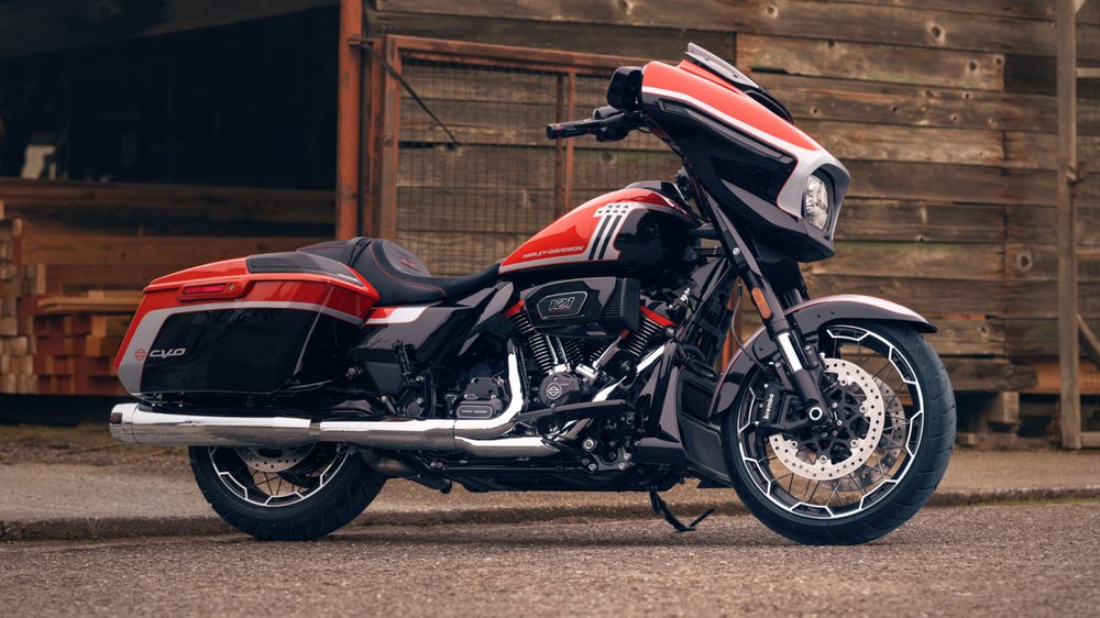 https://www.harley-davidson.com/content/dam/h-d/images/promo-images/2024/media-card/reveal-cvo25-mc.jpg?impolicy=myresize&rw=1000