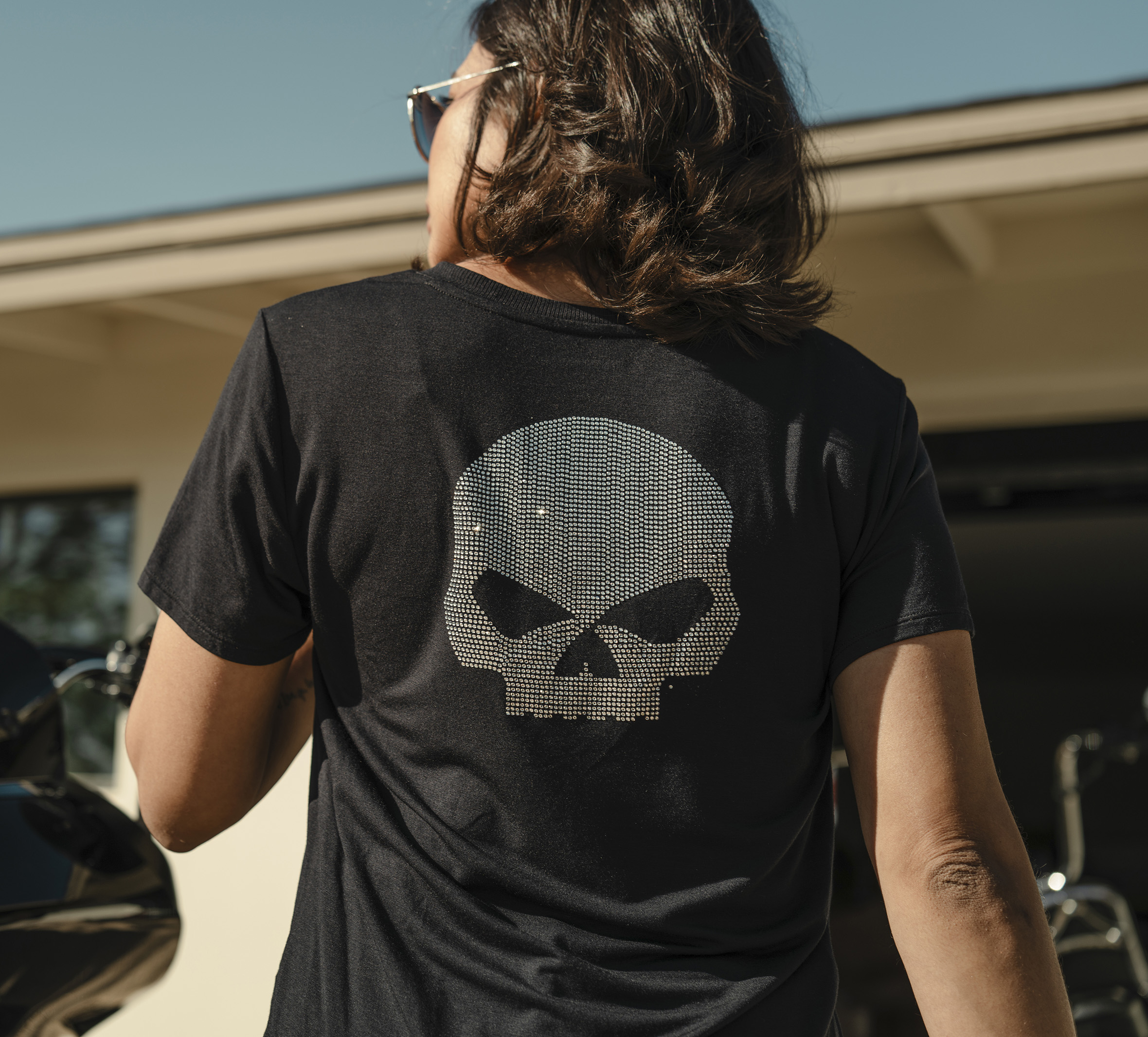 Women's Willie G Skull Bling V-neck