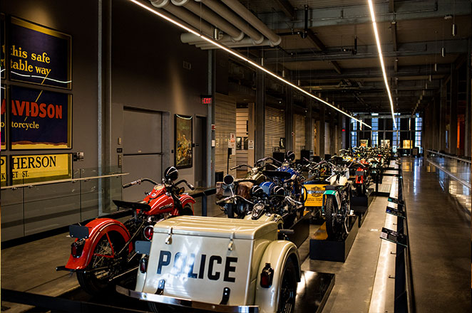 h-d-museum-motorcycle-galleries-cl