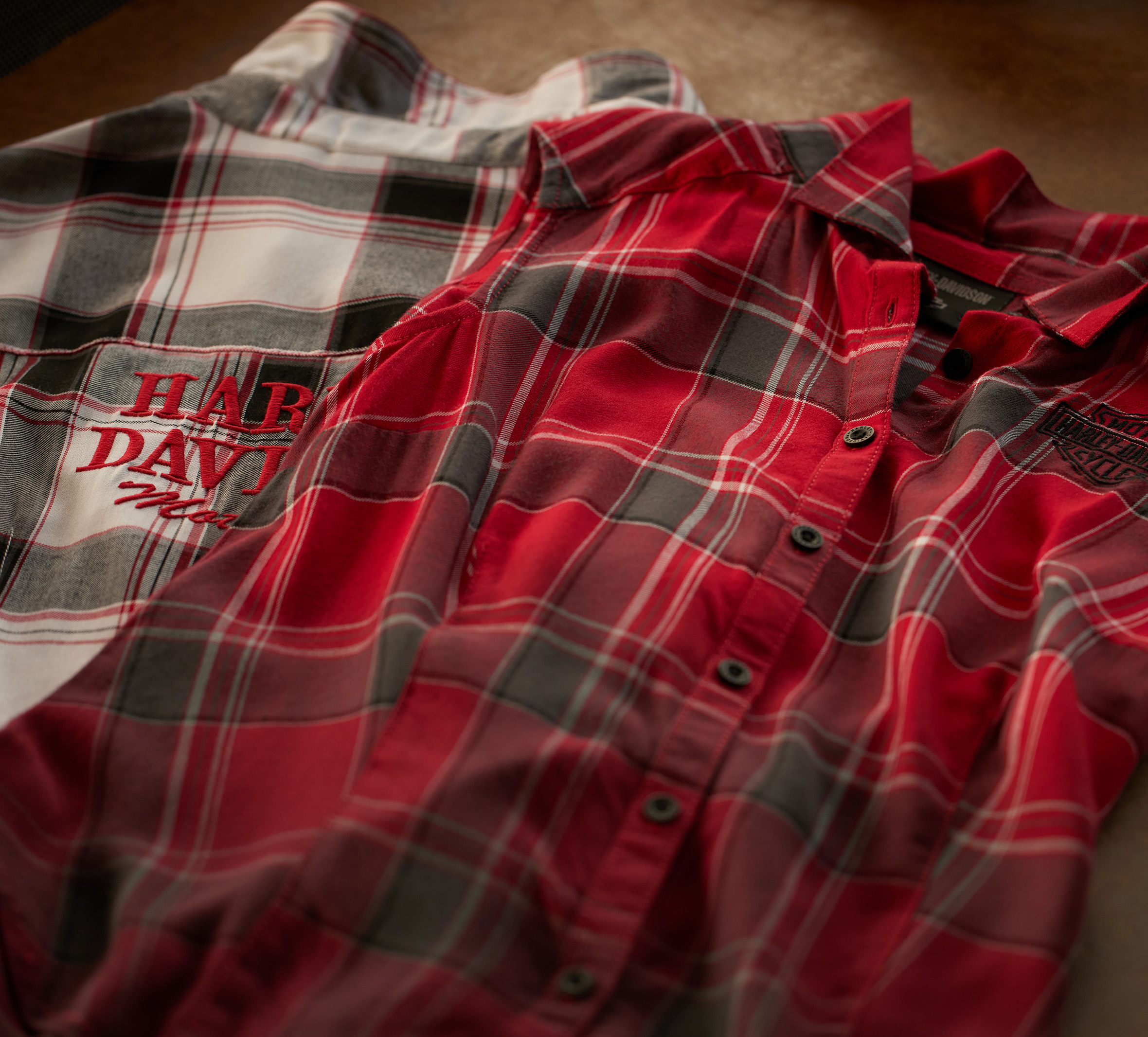 Women's Simmering Sleeveless Shirt