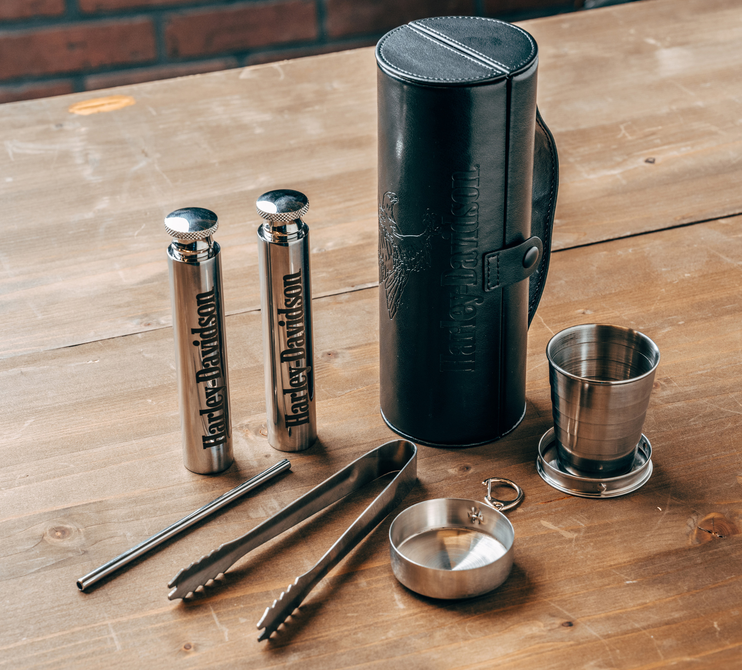 Open Bar & Shield Eagle Travel Bar Set