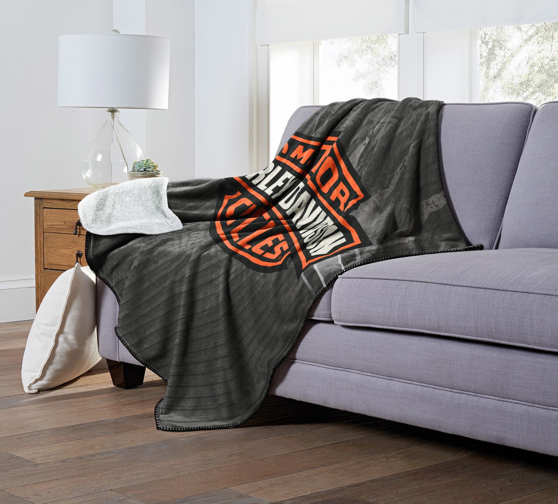 Chrome Silk Touch Sherpa Throw Blanket with Carry Strap
