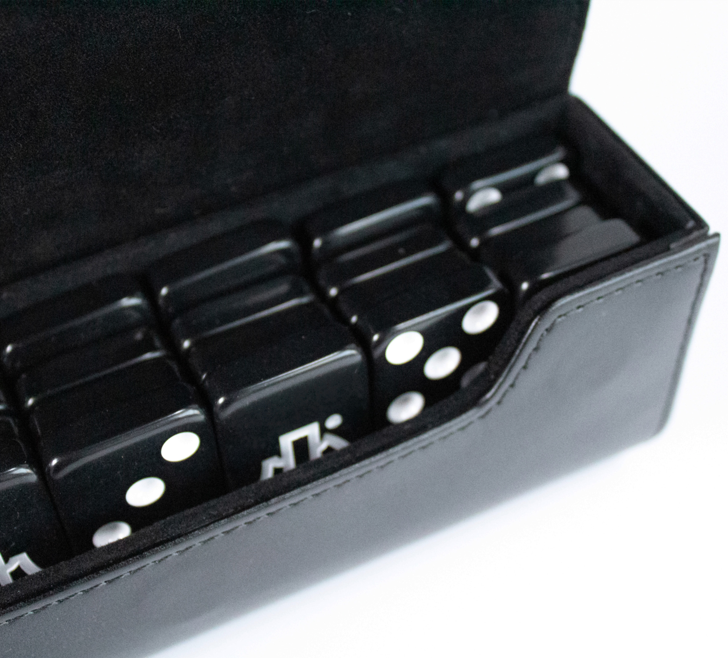 H-D™ Travel Saddlebag Dominoes