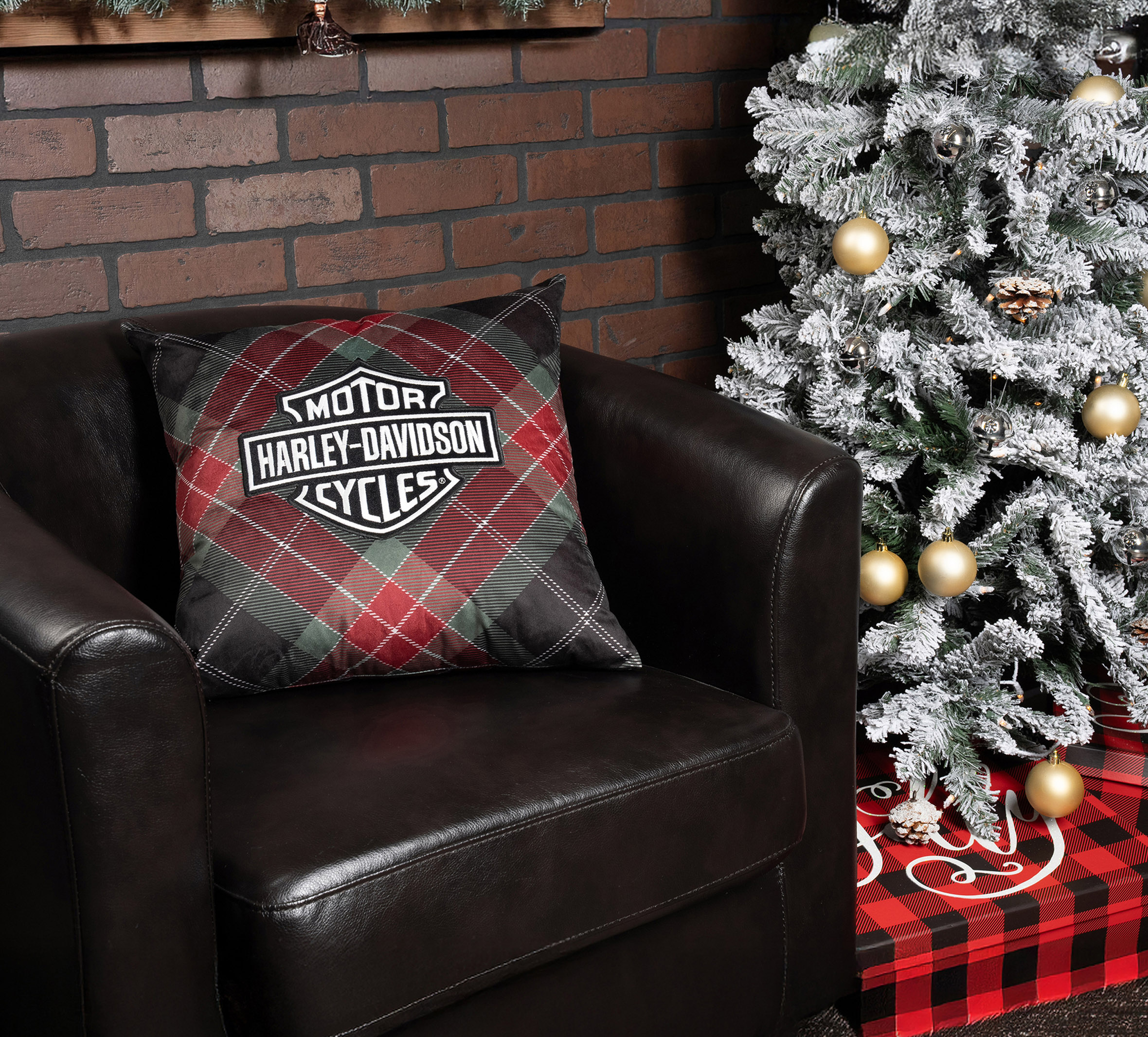 Holiday Plaid Pillow