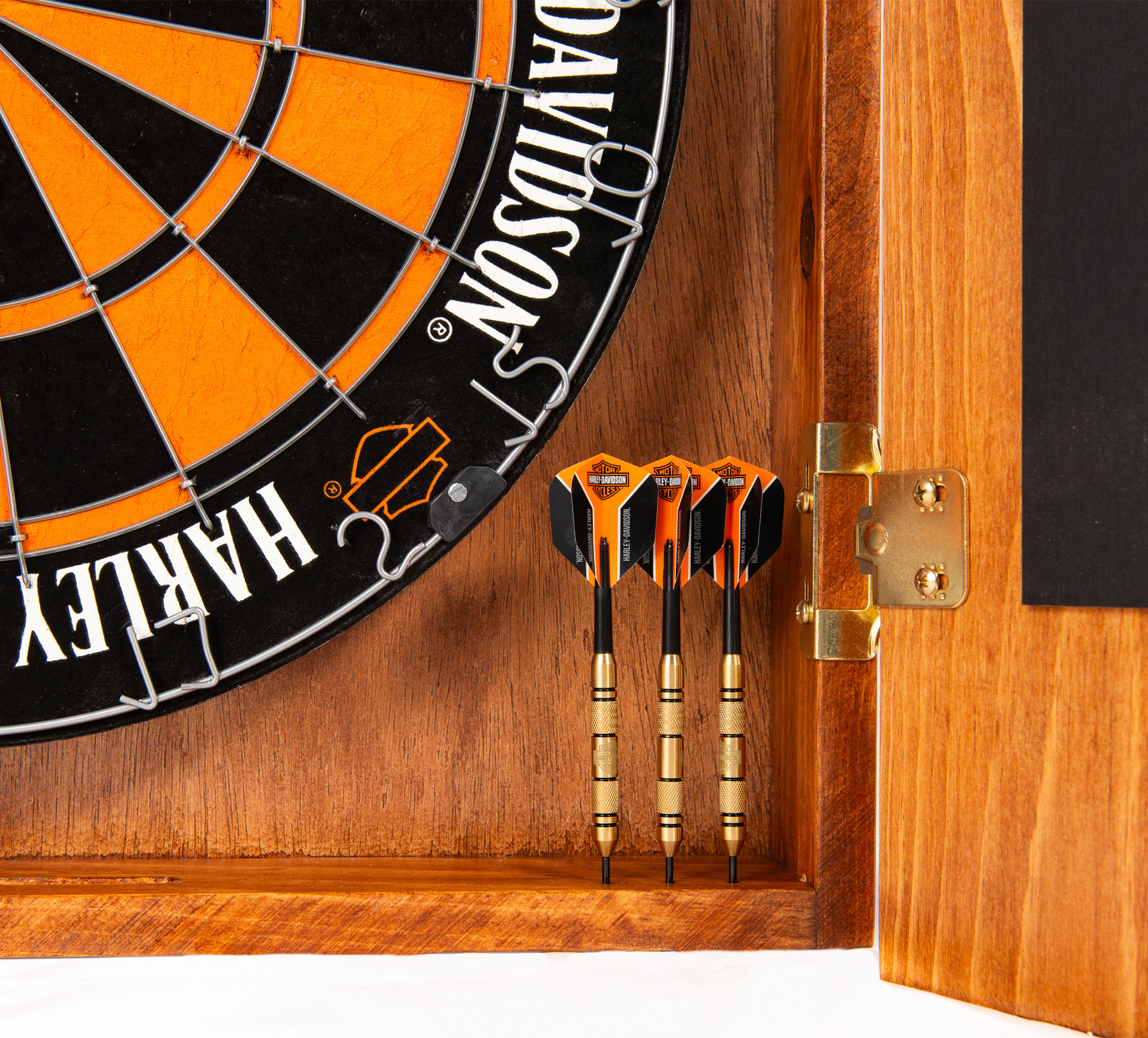 H-D Bar & Shield Dartboard Cabinet Kit