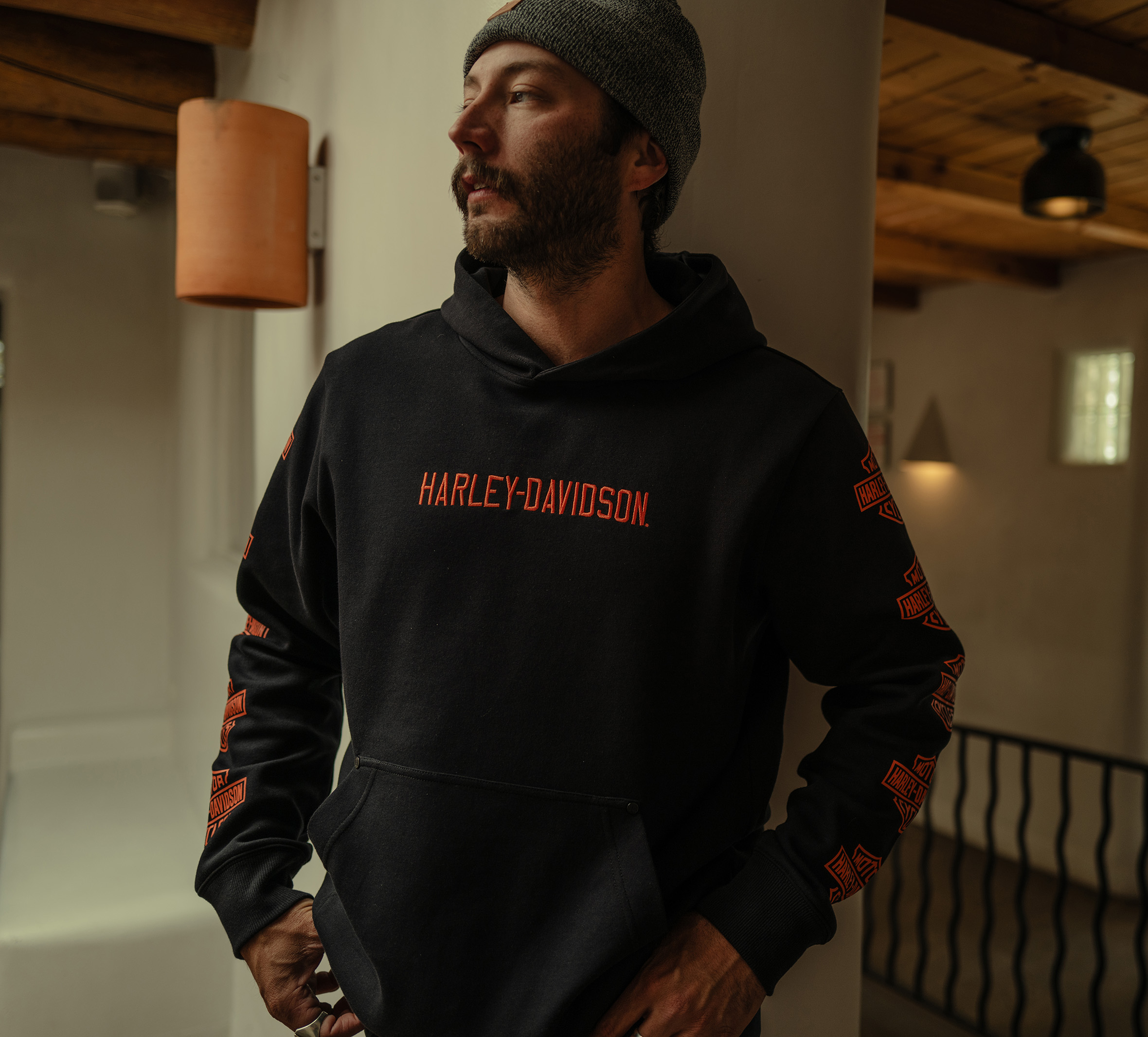 Men's Essential Bar & Shield Pullover Hoodie